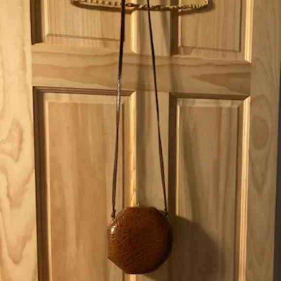 Sorpresa Vintage Octagon Crocodile Canteen Crossbody Bag/ Brown Leather Brass - Picture 3 of 5